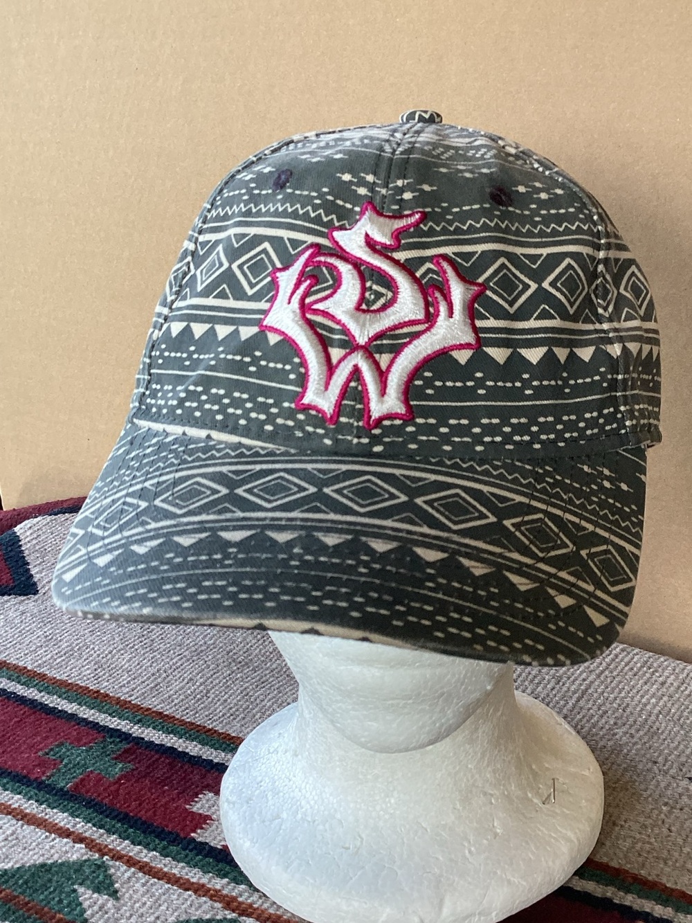 Smith & Wesson tribal print Women’s Hat